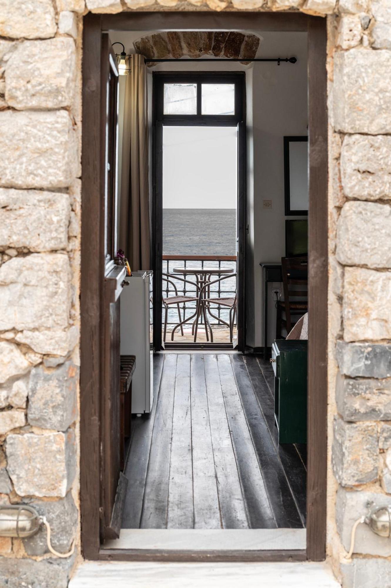 Belessi'S Mansion Daire Yefira Dış mekan fotoğraf
