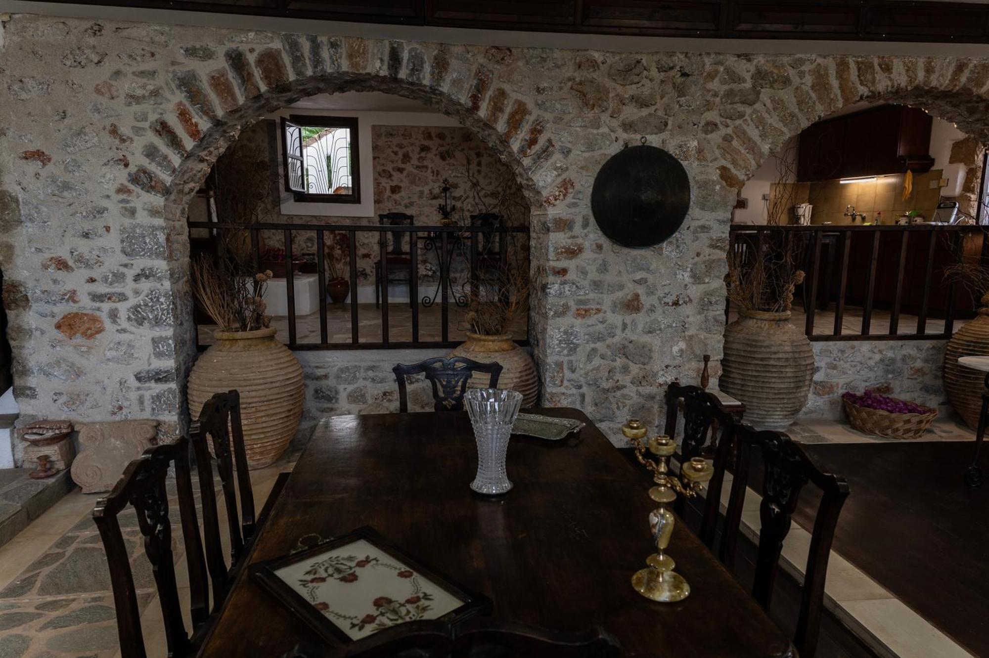 Belessi'S Mansion Daire Yefira Dış mekan fotoğraf