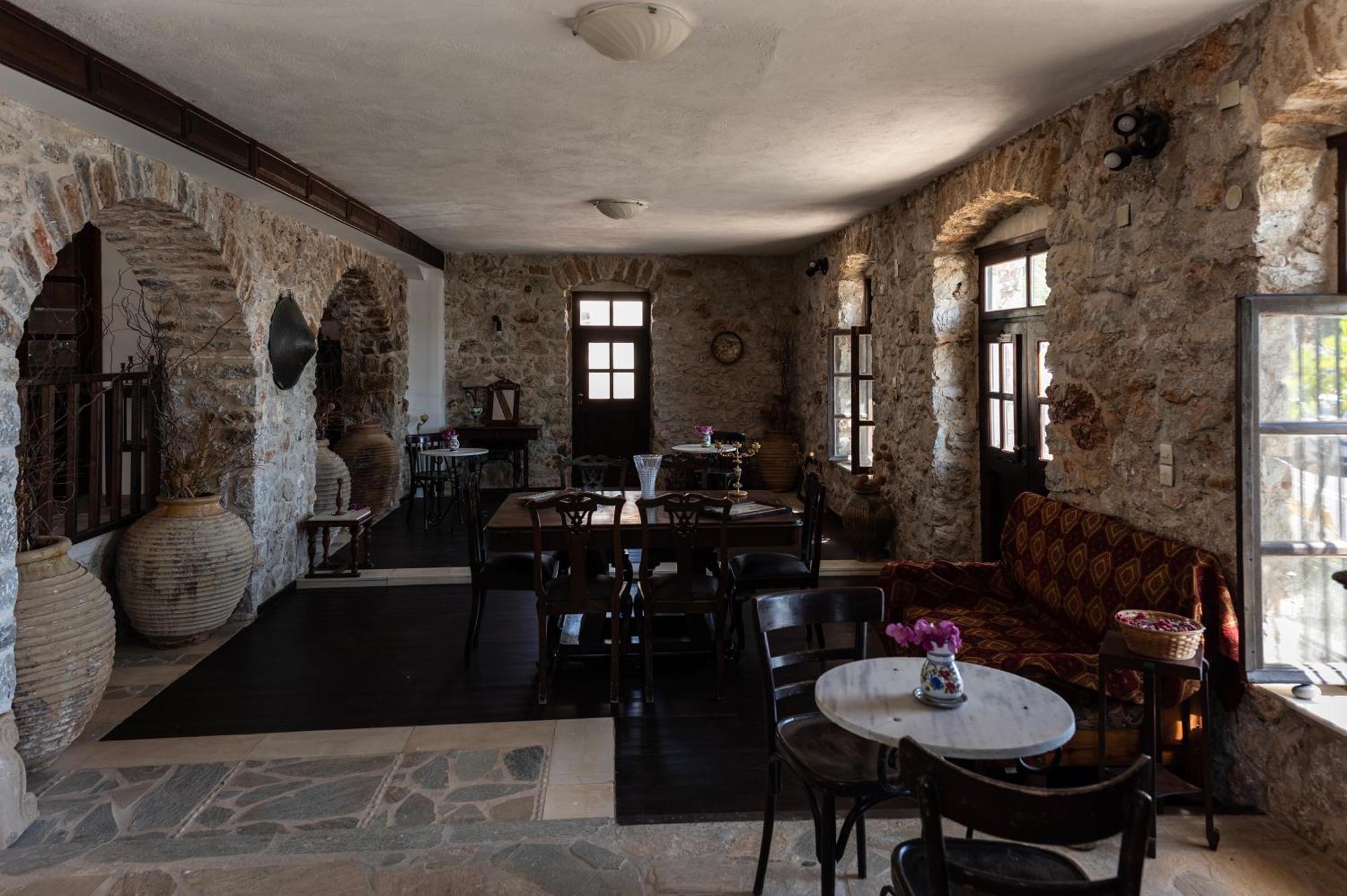 Belessi'S Mansion Daire Yefira Dış mekan fotoğraf