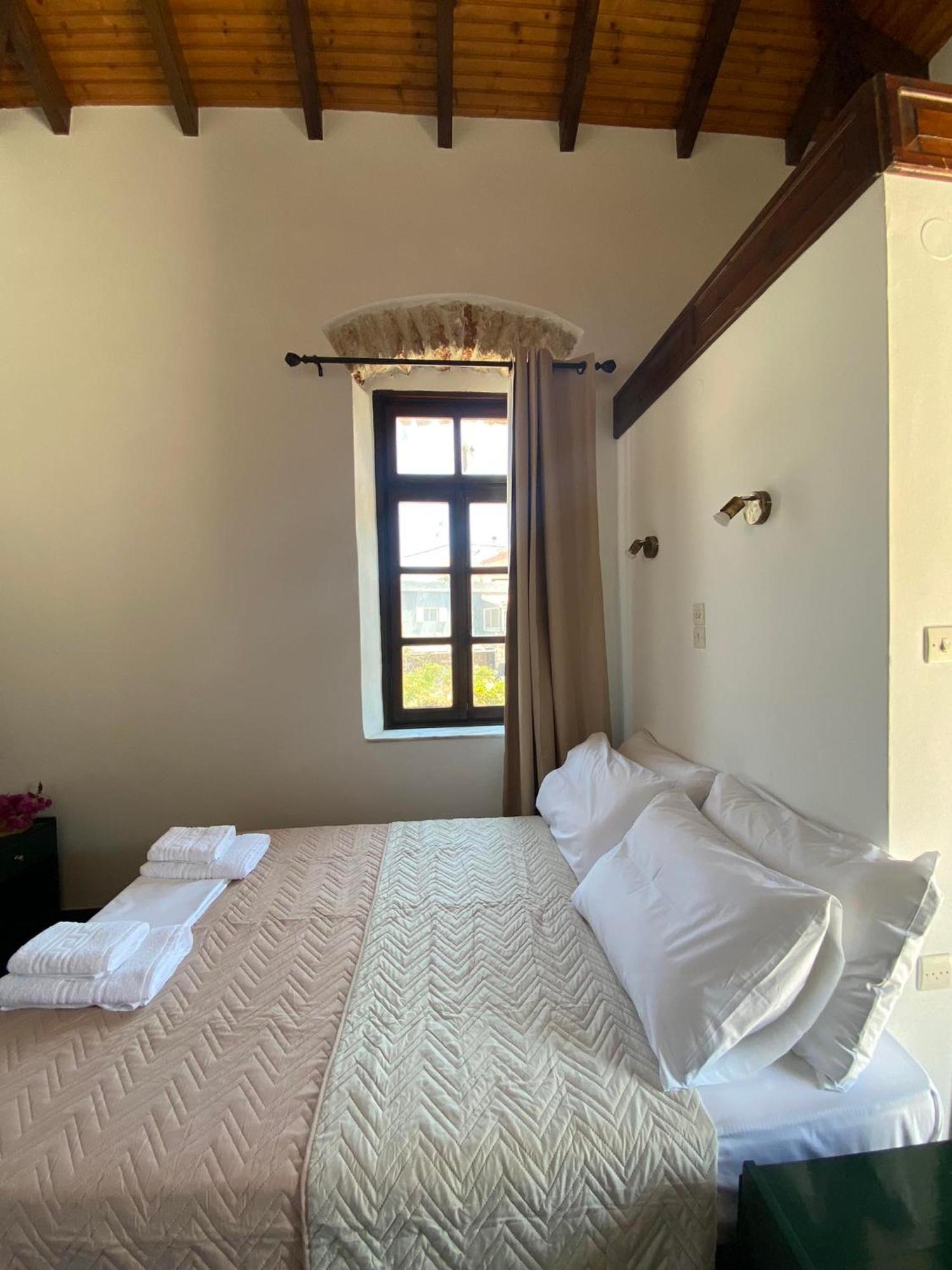 Belessi'S Mansion Daire Yefira Dış mekan fotoğraf