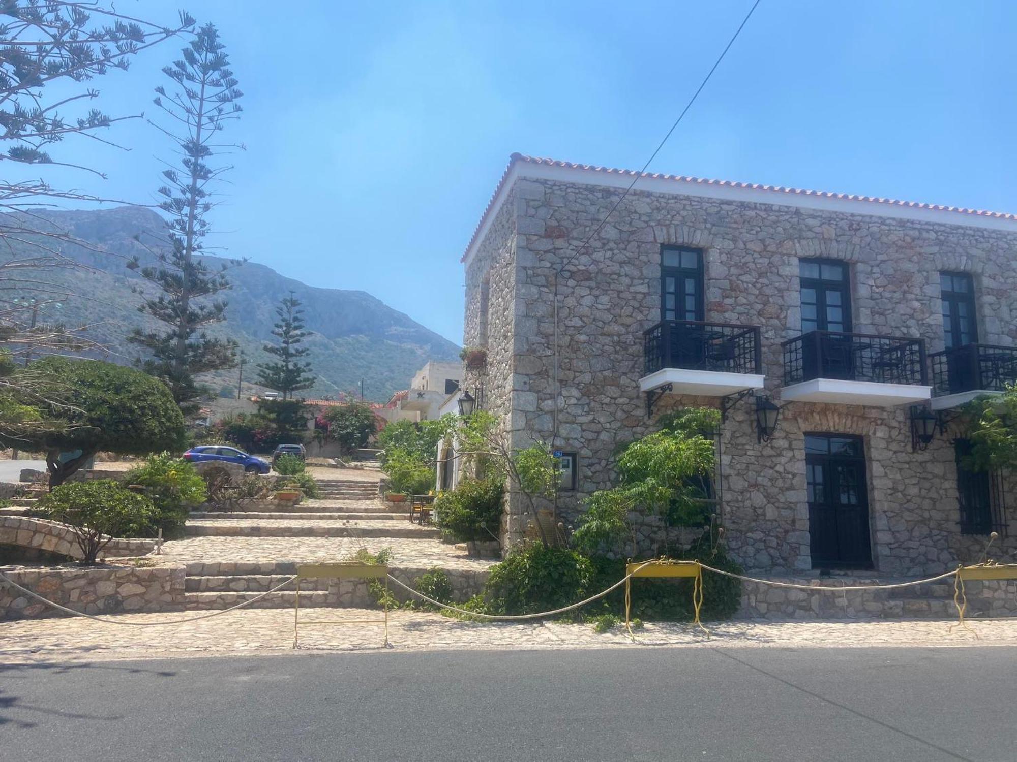 Belessi'S Mansion Daire Yefira Dış mekan fotoğraf