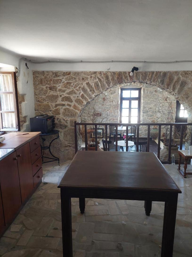 Belessi'S Mansion Daire Yefira Dış mekan fotoğraf